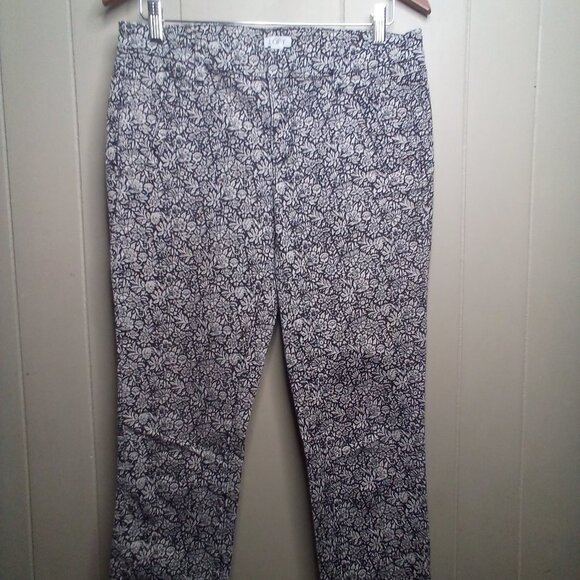 LOFT Pants - Ann Taylor Loft Pants 8 Cropped Zipper Pocket Ankle Floral